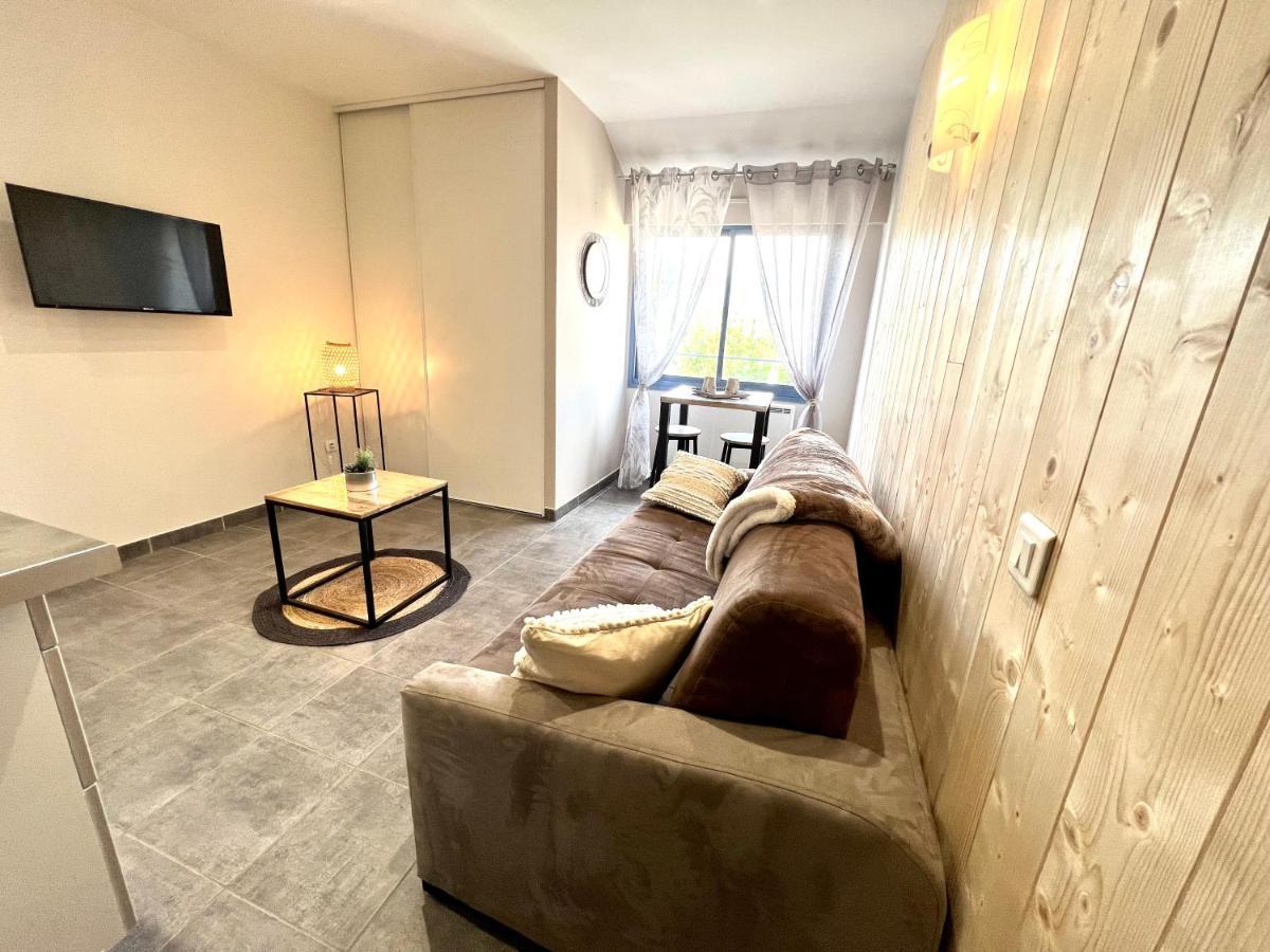 Appart Hotel Cozy Proche Centre, Parking Montbéliard Exterior foto